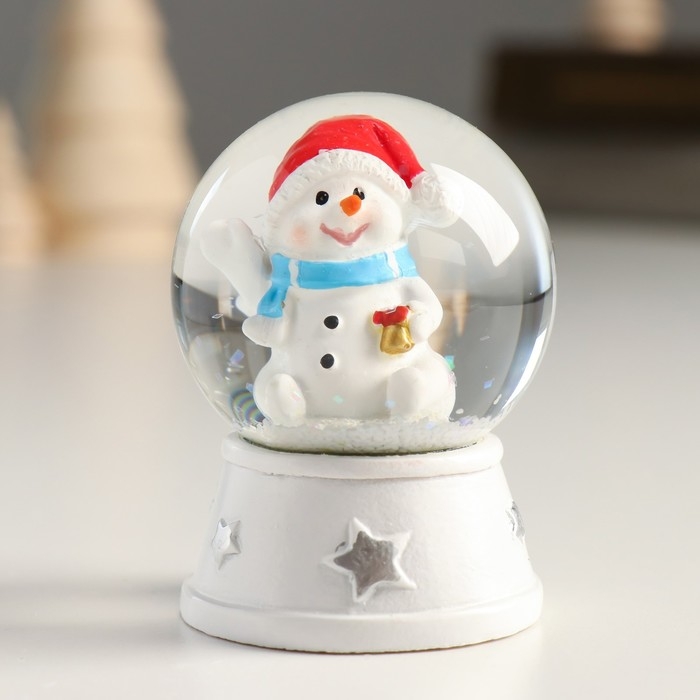 Снежный шар новогодний стеклянный &laquo;Снеговик в красном колпаке, с подарком&raquo;, d=4.5 см, 6&times;4.5&times;4.5 см