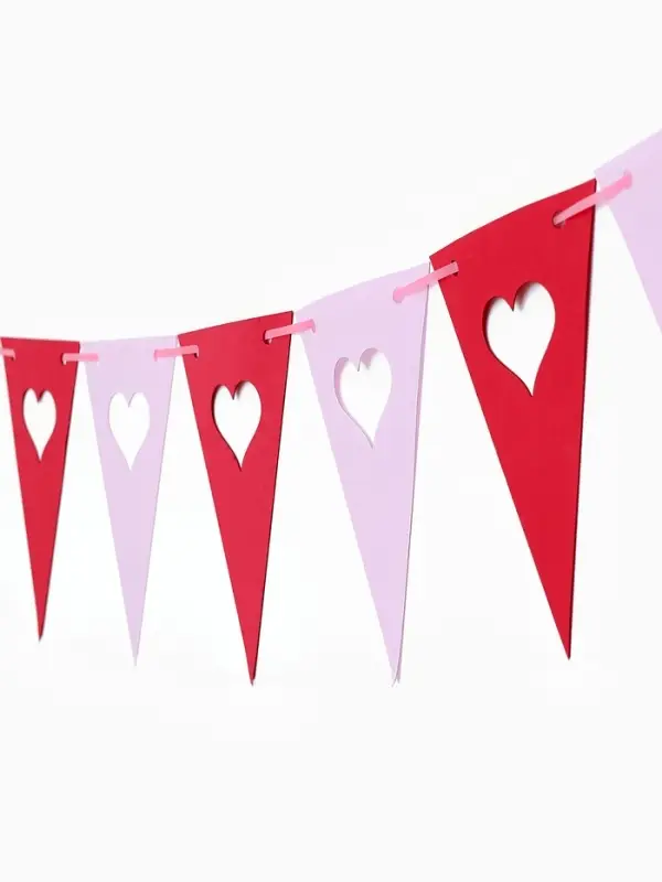 Гирлянда-флажки "сердечки" 2,5 м