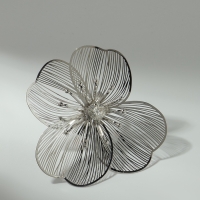 Кольцо &laquo;Цветок&raquo; стразинка, безразмерное, цвет серебро