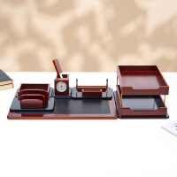 Набор настольный 7в1 (каранд-ца,подст д/ручек,визит-ца,часы Д-010,этажерка,нож канц,п,) Набор настольный 7в1 (каранд-ца,подст д/ручек,визит-ца,часы Д-010,этажерка,нож канц,п,)