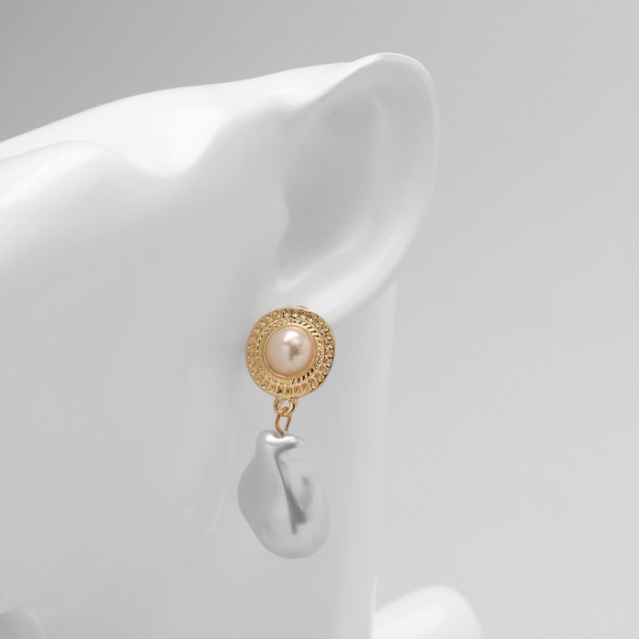 Серьги с жемчугом &laquo;Абстракция&raquo; крупная бусина, цвет золото