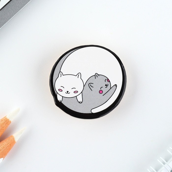 Брелок для ключей, значок, сувенир «Моей половинке», набор, 6,8 х 10,5 см. Брелок для ключей, значок, сувенир «Моей половинке», набор, 6,8 х 10,5 см.