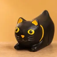 Сувенир дерево "Чёрный кот охотник" 6х3х4 см