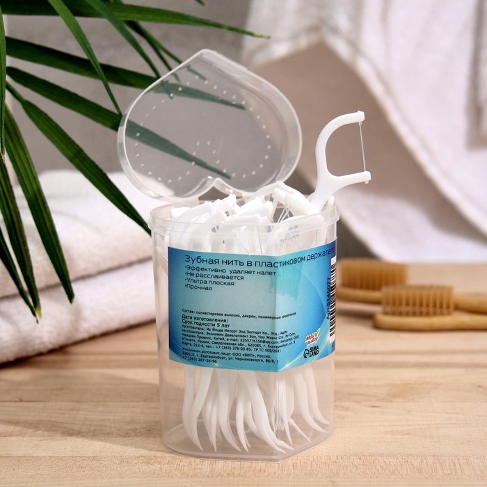 Зубная нить в пластиковом держателе, невощеная, 40 шт. Зубная нить в пластиковом держателе, невощеная, 40 шт.