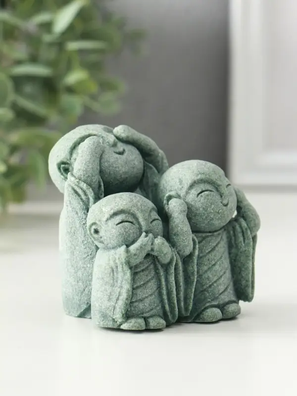 Сувенир песчаник "Статуя Дзидзо - не вижу, не слышу, не скажу" 5,8х7х7 см