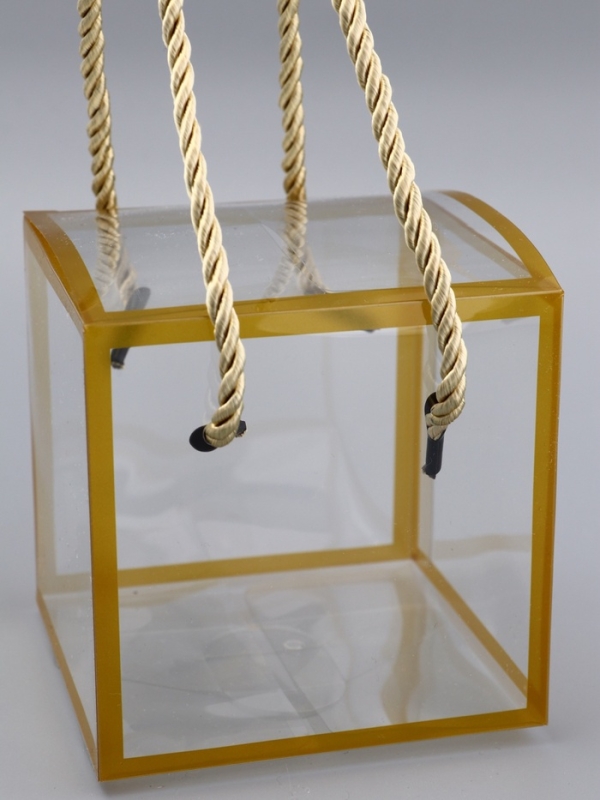 Коробка из PET с ручками, золотая, 10 х 10 х 10 см