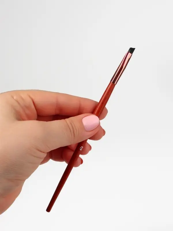 Кисть для макияжа Brush WOOD, скошенная, 16(&plusmn;1) см, коричневый/золотистый