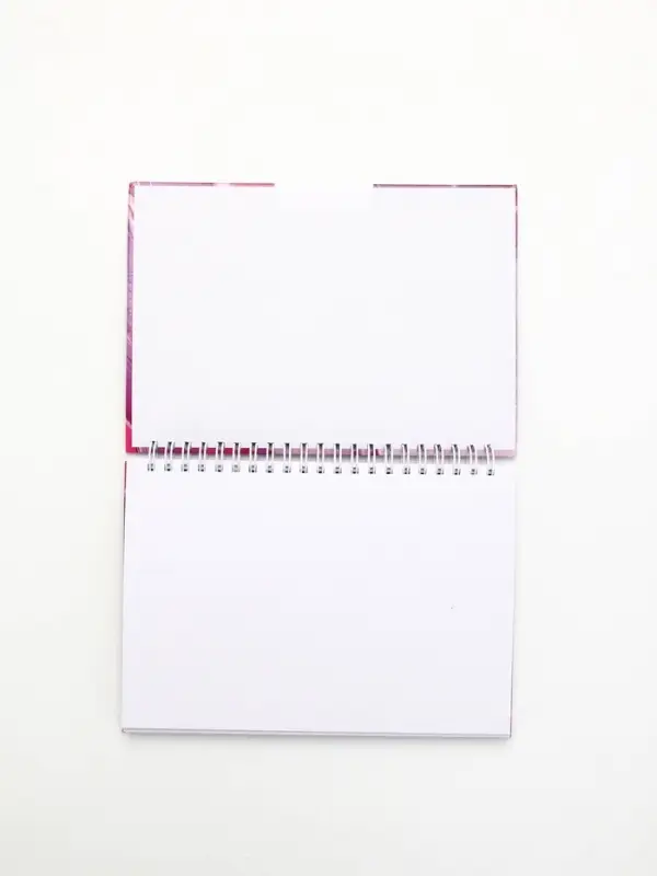 Скетчбук в твердой обложке на гребне А5 80 л 100 г/м "Текстура"