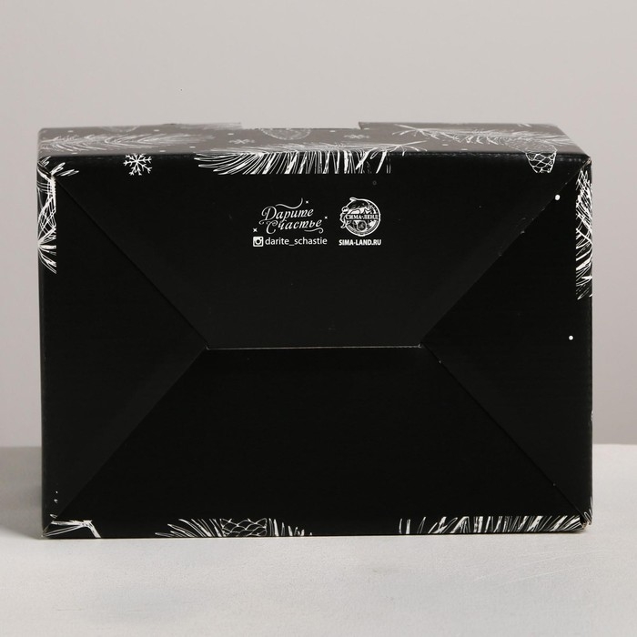 Коробка подарочная новогодняя складная &laquo;Новый год&raquo;, 22 х 15 х 10 см, Новый год