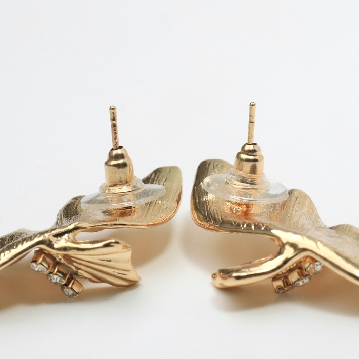 Серьги со стразами &laquo;Бантики&raquo; крылья, цвет белый в золоте