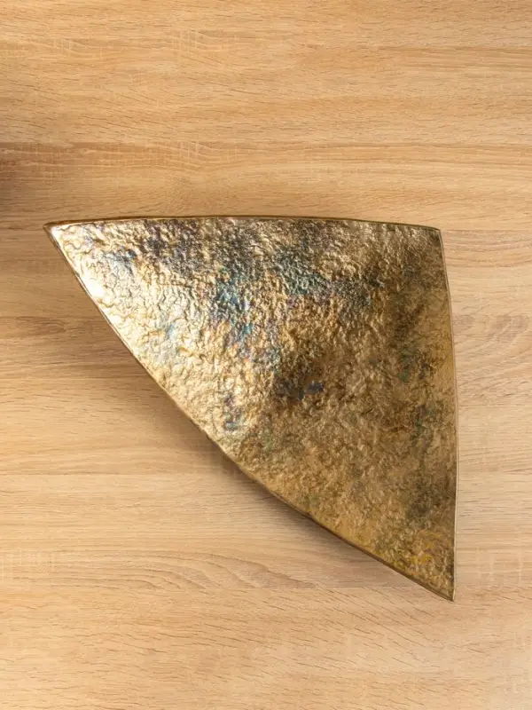 Блюдо треугольное 51х31х17 см, алюминий