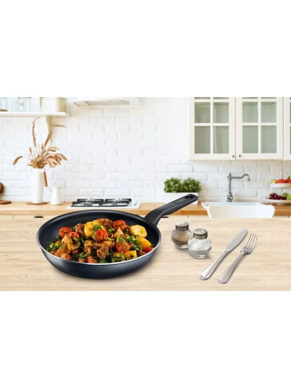 Сковорода с крышкой Force 28 см с антипригарным покрытием