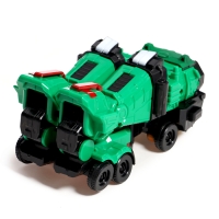 Робот &laquo;Автобот&raquo;, собирается из 2 машин