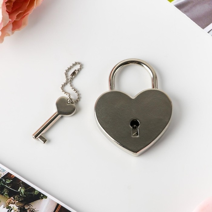 Замок свадебный с ключом &laquo;Совет да любовь&raquo;.