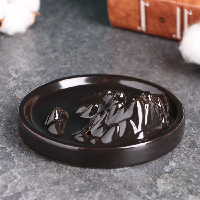 Подставка для благовоний &laquo;Горы&raquo;, стелющийся дым, 10&times;10&times;2 см