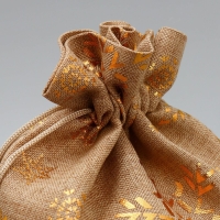 Мешочек подарочный холща &laquo;Новогодние снежинки&raquo;, тиснение, 16 х 24 см +/- 1.5 см, Новый год