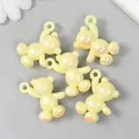 Декор для творчества пластик "Перламутровый мишка с петелькой" нежно-жёлтый 3х1,4х3,1 см