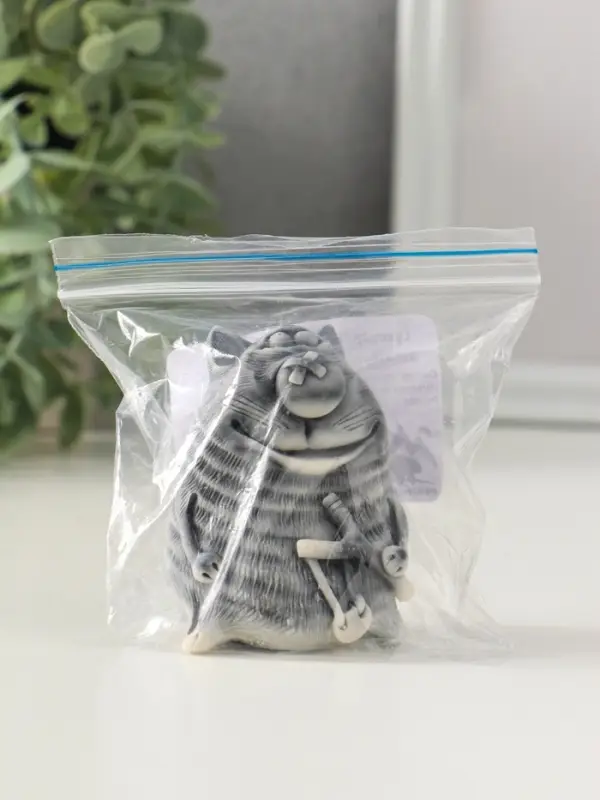 Сувенир "Кот хулиган с рогаткой" 7 см