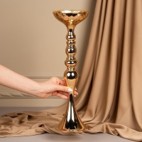 Подсвечник металл на 1 свечу &laquo;Ричард&raquo; цвет золото 12.5 х 12.5 х 44 см