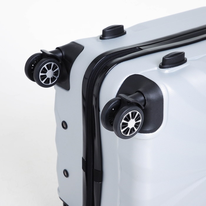 Чемодан средний 60 л (M), «Фабрика КАРТЕКС», отдел на молнии, кодовый замок, 4 колеса, цвет серый Чемодан средний 60 л (M), «Фабрика КАРТЕКС», отдел на молнии, кодовый замок, 4 колеса, цвет серый