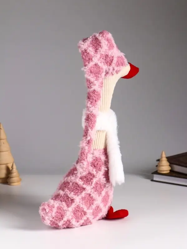 Кукла интерьерная "Гусь в розовом колпаке" 23х10х60 см