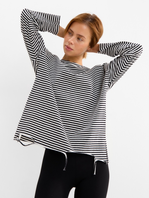 Лонгслив женский MINAKU: One Most Brand, тонкая полоска, ONESIZE