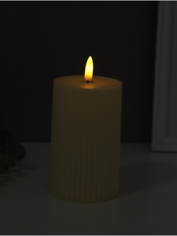 Ночник свеча Ночник свеча "Уют" LED 3xААА белый 7,5х7,5х12,5см