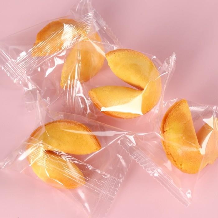 Печенье с предсказанием в консервной банке &laquo;8 марта&raquo;, 24 г (4 шт. х 6 г).