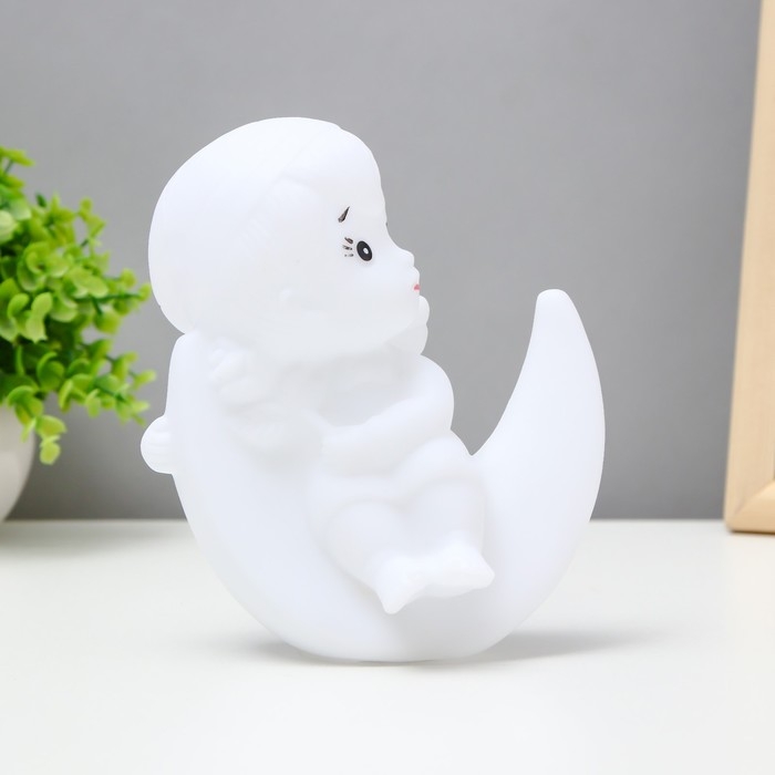 Ночник "Ангелок на луне" LED батарейки 3xLR белый 10х13х15 см RISALUX