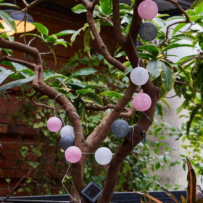 Садовая гирлянда на солнечной батарее &laquo;Клубки&raquo; Uniel, IP44, 1,8 м, теплый белый