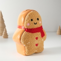 Копилка керамика "Пряничка в уютном шарфике" 7,2х12,3х15,3 см