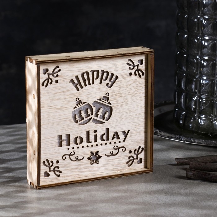 Светодиодная фигура &laquo;Счастливые каникулы&raquo; 15 &times; 15 &times; 4 см, дерево, батарейки CR2032х2 (в комплекте), свечение тёплое белое