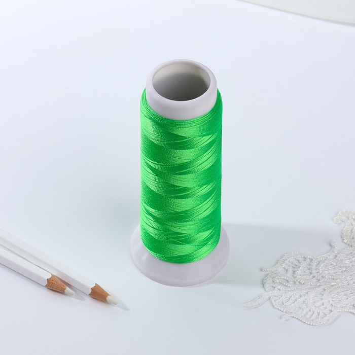 Нить атласная, 120D/2, 700 м, цвет зелёный №758 Нить атласная, 120D/2, 700 м, цвет зелёный №758