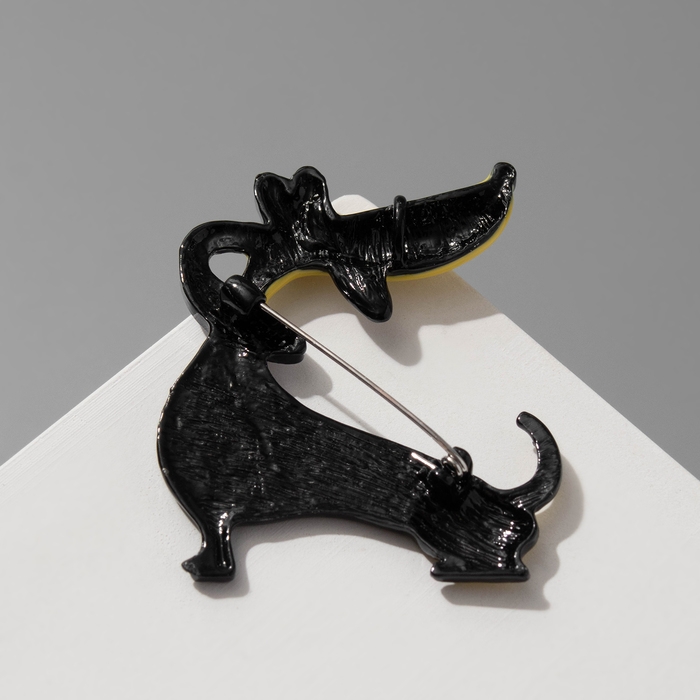 Брошь мультяшная &laquo;Собачка&raquo; такса, цветная в чёрном металле