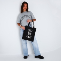 Сумка-шопер &laquo;Давай убежим далеко&raquo;, 40х35х0.5 см, без молнии, без подкладки, цвет чёрный