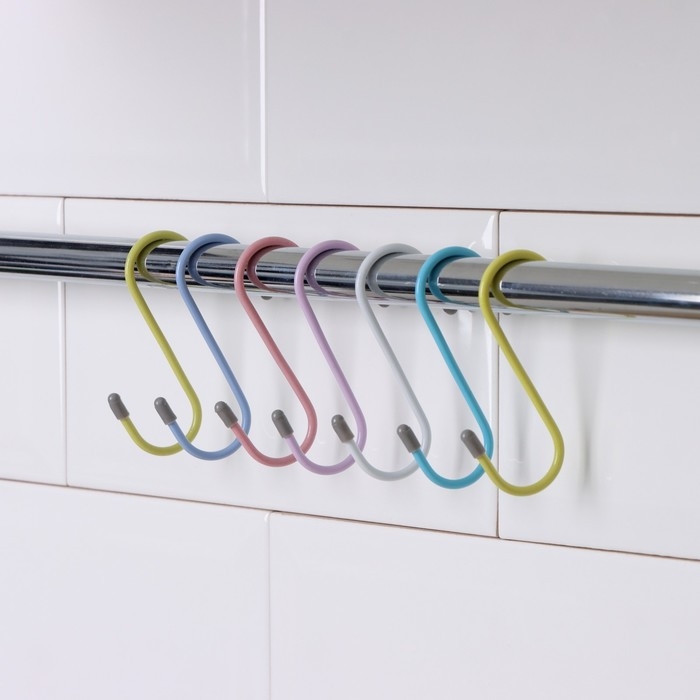 Набор крючков для рейлинга, 7 см, d=2,5 см, 7 шт, цвет МИКС Набор крючков для рейлинга, 7 см, d=2,5 см, 7 шт, цвет МИКС