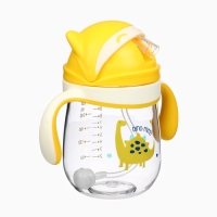 Поильник детский M&B &laquo;Котик&raquo; с трубочкой, от 9 мес., 280 мл., цвет молочно-желтый