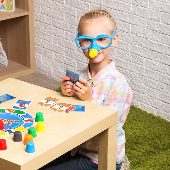 Настольная игра «Хитрый нос», с карточками, 2-4 игрока, 6+ Настольная игра «Хитрый нос», с карточками, 2-4 игрока, 6+