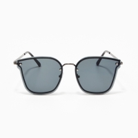 Очки солнцезащитные uv 400, дужка 13.2 см, ширина 13.8 см, линза 5.4&times;6 см