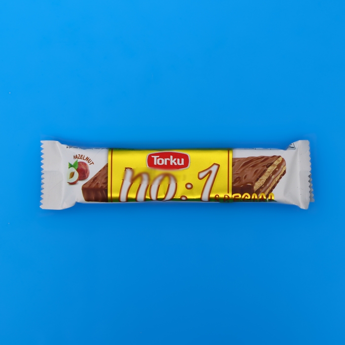 Шоколадная вафля Torku special, с фундуковым кремом в молочном шоколаде, 32 г