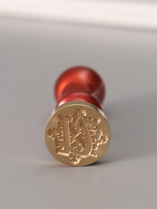 Печать для сургуча с пластиковой ручкой "Буква U на вензеле" 2,5х2,5х6,3 см