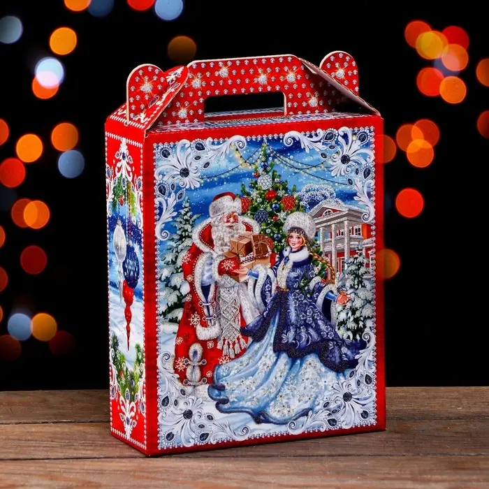 Подарочная коробка "Кремль" 16,8 х 7 х 25 см