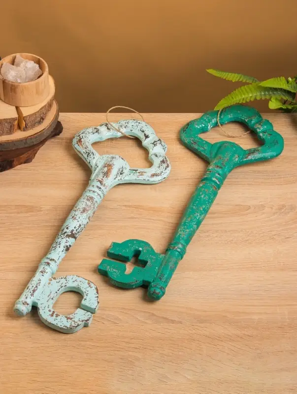 Сувенир &laquo;Ключ от счастья&raquo;, 21&times;4.5&times;50 +/- 3 см, дерево, зелёный