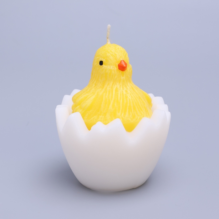 Декоративная свеча "Цыплёнок в яйце"