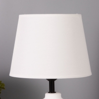 Лампа настольная "Никс" 1х40Вт Е27 белый 20х20х30см МОДЕЛЬ: Лампа настольная "Никс" 1х40Вт Е27 белый 20х20х30см МОДЕЛЬ: