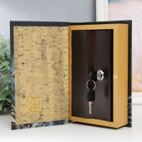 Сейф-книга дерево кожзам "Звери в тропиках" 21х13х5 см Сейф-книга дерево кожзам "Звери в тропиках" 21х13х5 см