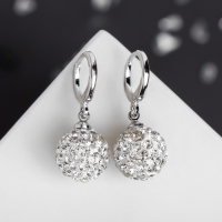 Серьги со стразами &laquo;Шамбала&raquo; сияние, цвет белый в серебре