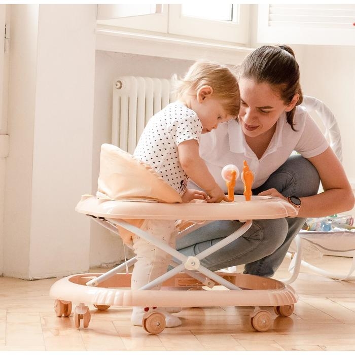 Ходунки &laquo;Верный друг&raquo;, 7 колес, муз. игрушки, бежевый