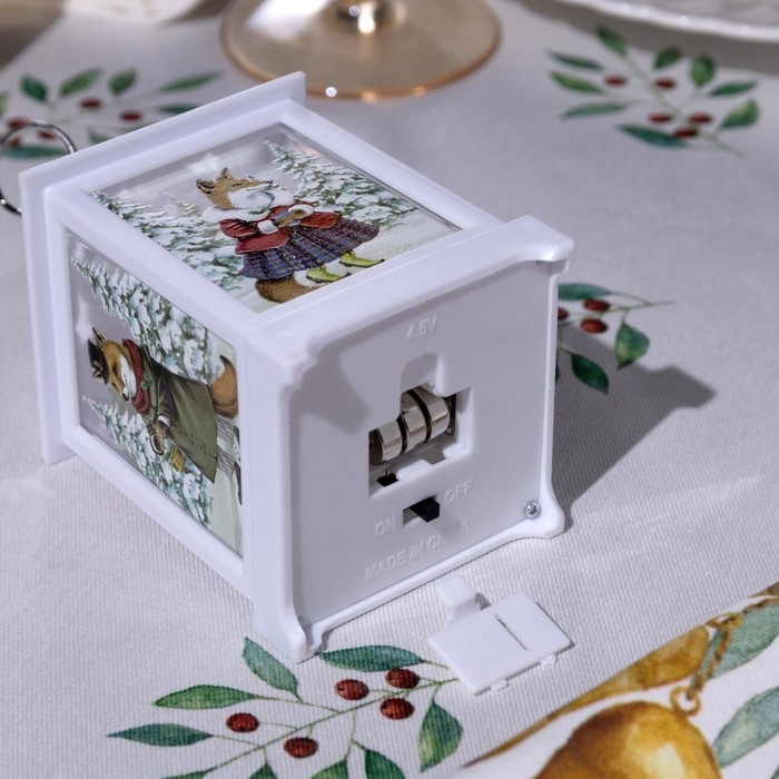 Светодиодная фигура &laquo;Белый фонарь с лисами&raquo; 6.3 &times; 12 &times; 6.3 см, пластик, батарейки AG13х3 (в комплекте), свечение тёплое белое