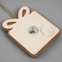 Подвеска световая "Белочка с подарками", 11х9 см, LR41x3 (в компл.), свечение тёплое белое Подвеска световая "Белочка с подарками", 11х9 см, LR41x3 (в компл.), свечение тёплое белое